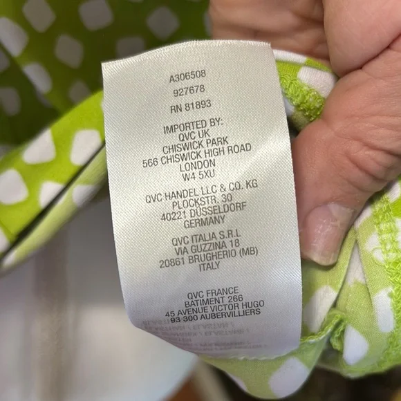 Green and White Patterned Women's Top - Picture 6 of 7